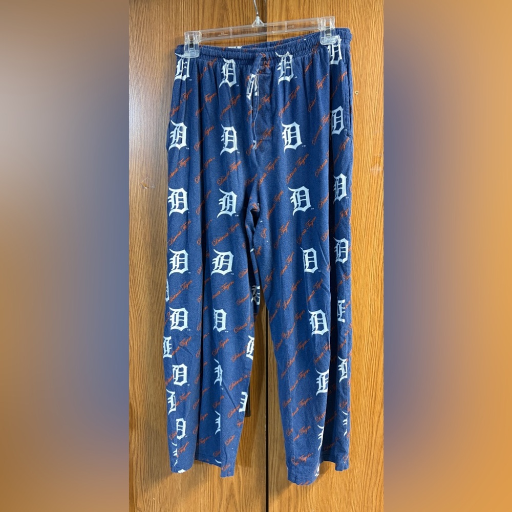 Mens Detroit Tigers lounge pants size medium